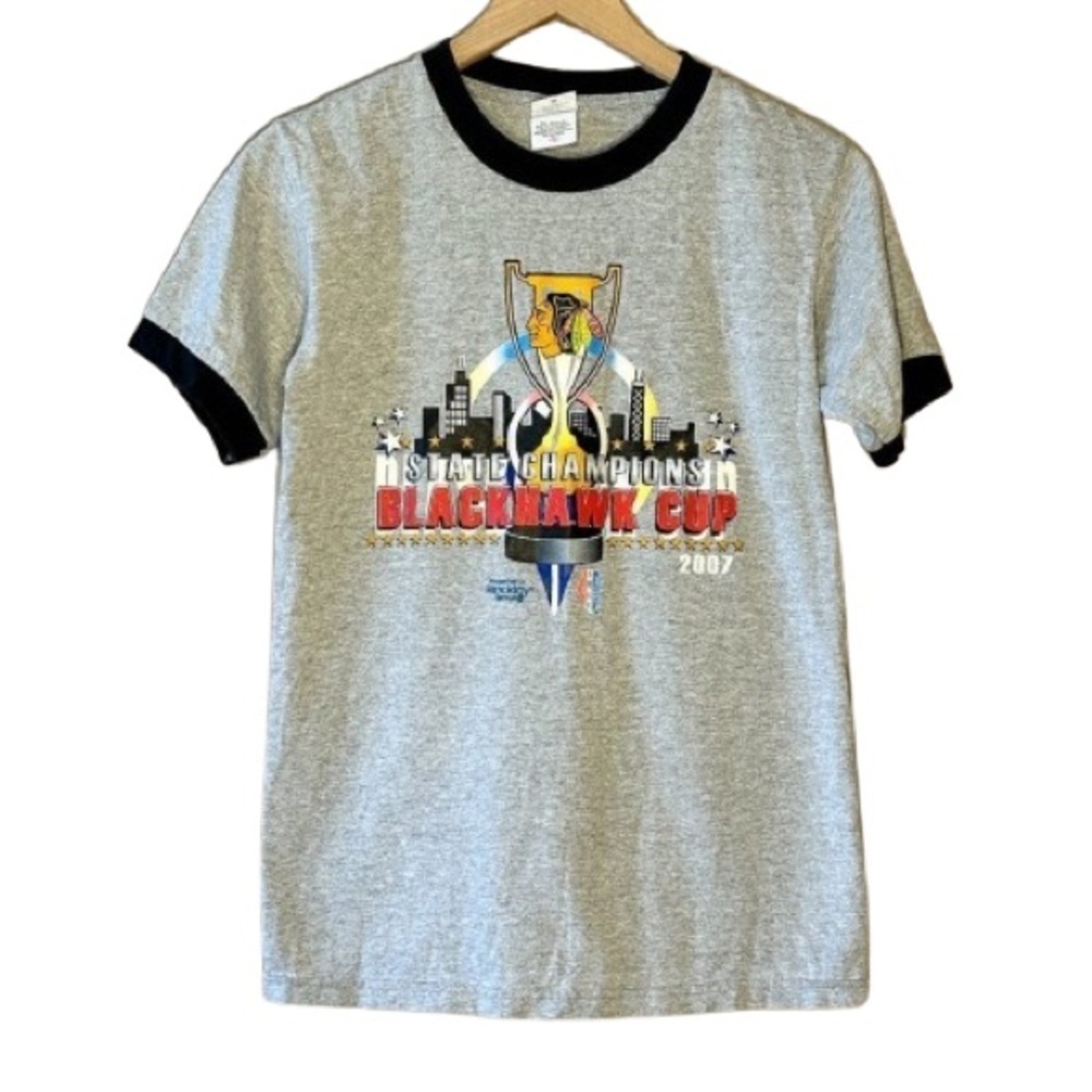 Youth Boys YS Chicago Blackhawks 2007 Tee Gray Navy Tommy Hawk